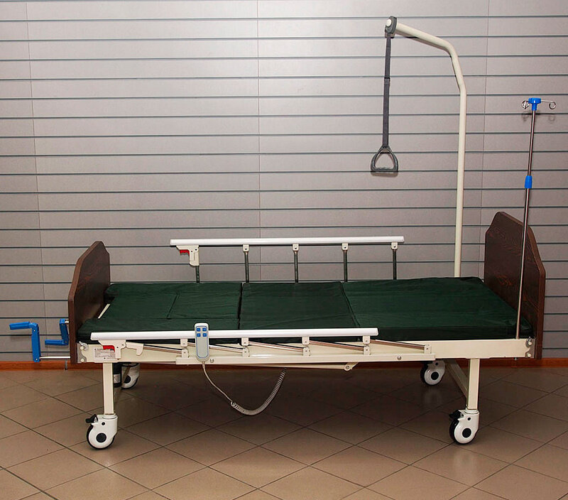 Кровать функциональная медицинская с электрическим приводом Ergoforce E-1030 с матрасом