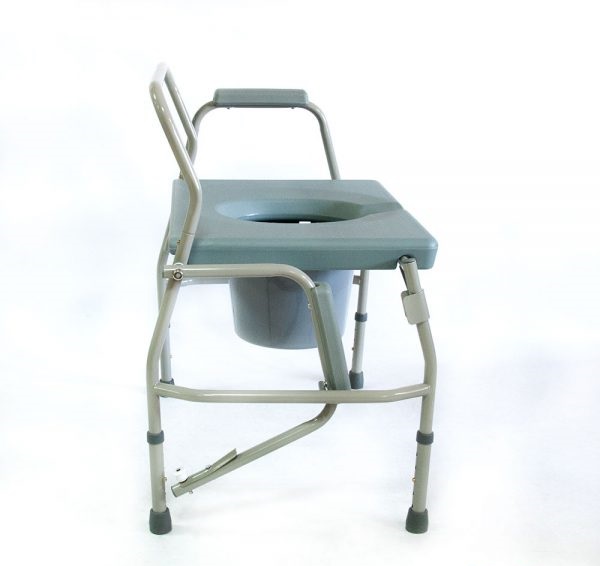 Кресло-стул с санитарным оснащением HP-7012 грузоподъемность до 180 кг