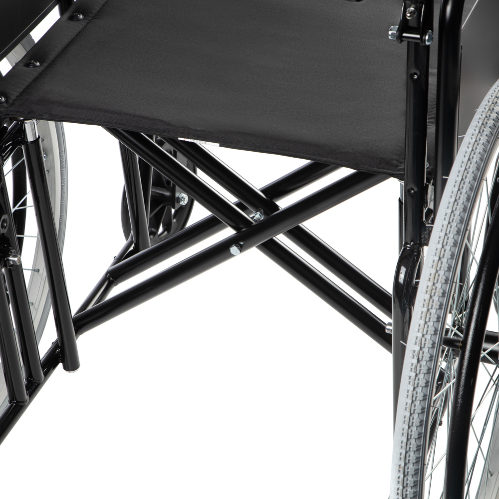 Кресло-коляска Ortonica Grand 200 цельнолитые задние колеса